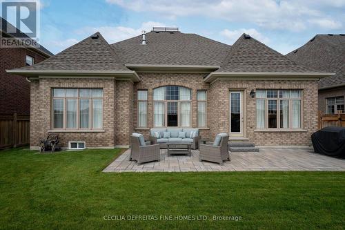 31 Munsie Drive, King, ON - Outdoor