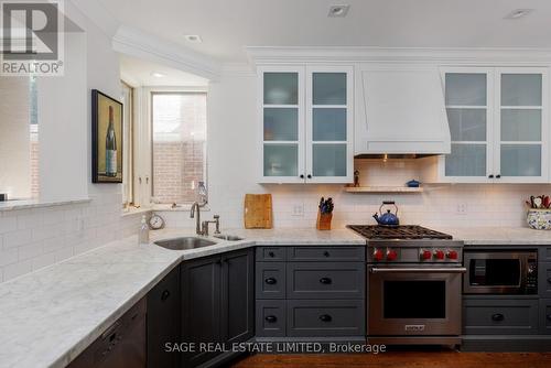 35 Grenview Boulevard N, Toronto, ON - Indoor Photo Showing Kitchen With Double Sink