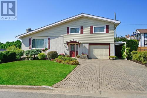 1 HARDY CRESCENT  Brockville, ON K6V 3A2