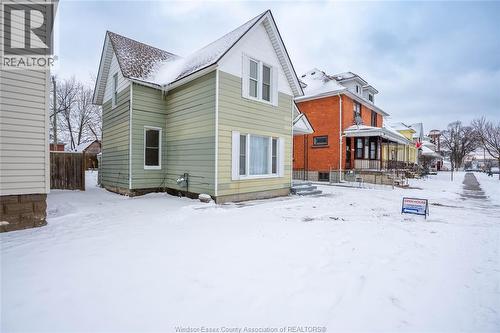 538 Oak Unit# Main Floor, Windsor, ON - Outdoor