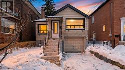 44 SEVENTEENTH STREET  Toronto, ON M8V 3K3