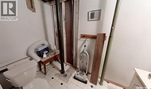 30 Confederation Crescent, Saskatoon, SK - Indoor