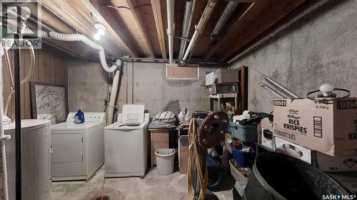 30 Confederation Crescent, Saskatoon, SK - Indoor Photo Showing Laundry Room