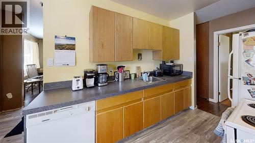 30 Confederation Crescent, Saskatoon, SK - Indoor Photo Showing Kitchen