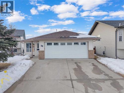 87 Kirkwood Crescent  Red Deer, AB T4P 3P3