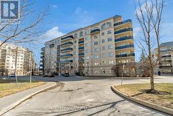 304 - 7 DAYSPRING CIRCLE  Brampton (Goreway Drive Corridor), ON L6P 1C1