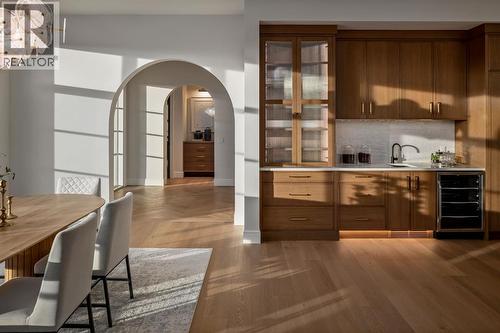 Arch Doorway Detailing Throughout - 2920 Toronto Crescent Nw, Calgary, AB - Indoor