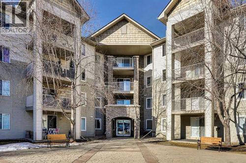 116, 3000 Somervale Court SW  Calgary, AB T2Y 4J2