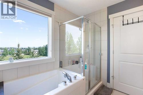 62 Panamount Road Nw, Calgary, AB - Indoor Photo Showing Bathroom