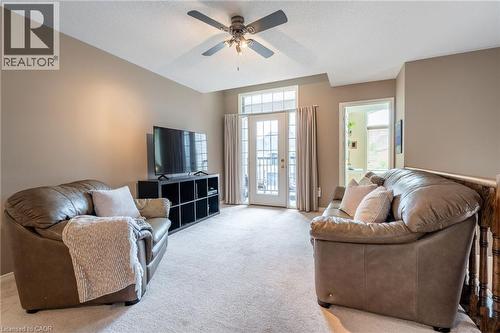 4670 Huffman Road, Burlington, ON - Indoor Photo Showing Living Room