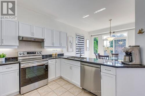 2191 Turnberry Road, Burlington, ON - Indoor Photo Showing Kitchen With Double Sink