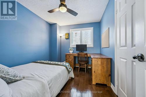 2421 Hargood Place, Mississauga, ON - Indoor Photo Showing Bedroom
