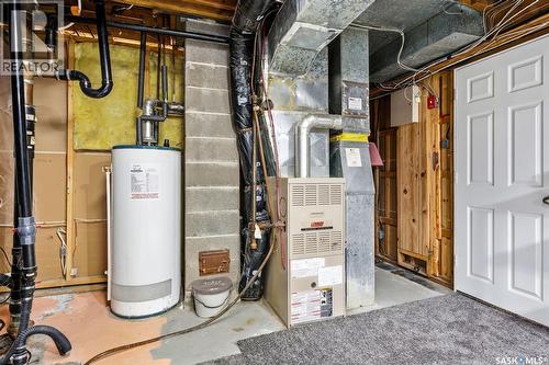 2504 Grant Road, Regina, SK - Indoor Photo Showing Basement