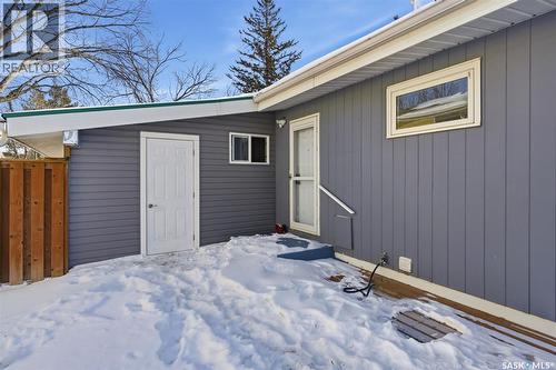 2504 Grant Road, Regina, SK - Outdoor With Exterior