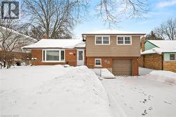 19 PERKELL Place  Kitchener, ON N2B 1J3