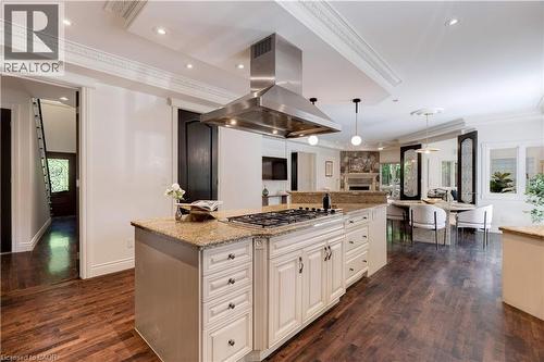 106 Appleby Place, Burlington, ON - Indoor Photo Showing Kitchen With Upgraded Kitchen