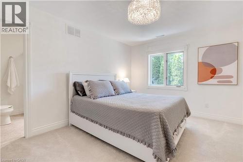 106 Appleby Place, Burlington, ON - Indoor Photo Showing Bedroom