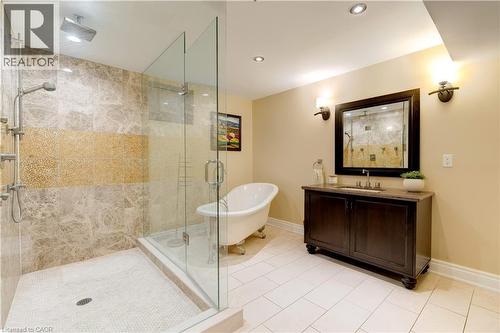 106 Appleby Place, Burlington, ON - Indoor Photo Showing Bathroom