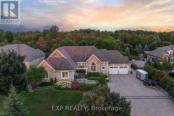 3 WOLFORD COURT  Georgina, ON L4P 0B1