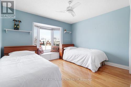 41 Bramblegrove Crescent, Ottawa, ON - Indoor Photo Showing Bedroom