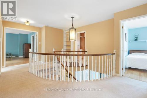 41 Bramblegrove Crescent, Ottawa, ON - Indoor Photo Showing Other Room