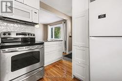 Fully renovated kitchen - 