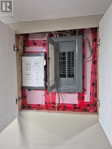 Detailed ownership - 975 Sheridan Avenue, Ottawa, ON - Indoor