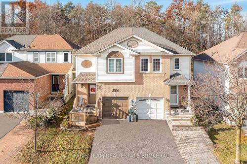 256 FERNDALE DRIVE S  Barrie, ON L4N 8J9
