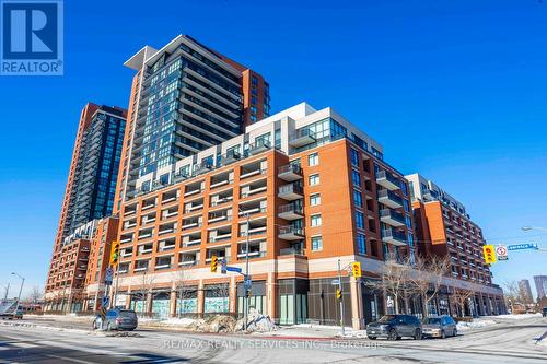 703 - 800 LAWRENCE AVENUE W  Toronto, ON M6A 0B1