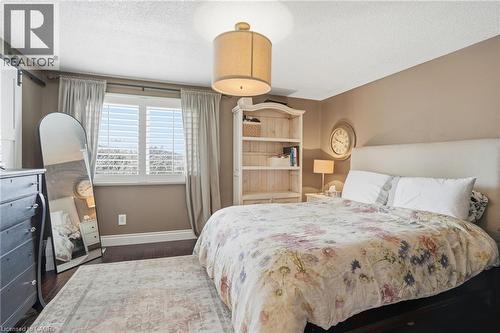 2018 Chrisdon Road, Burlington, ON - Indoor Photo Showing Bedroom