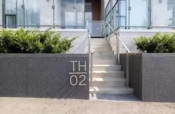 TH2-1288 Rue St-Antoine O.  Montréal (Ville-Marie), QC H3C 0X6