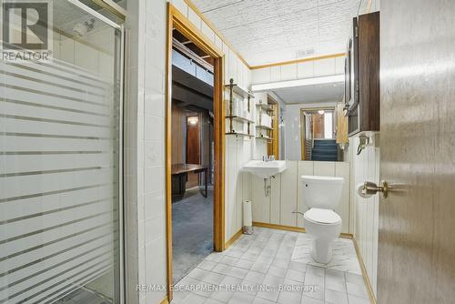 63 Marlowe Drive, Hamilton, ON - Indoor Photo Showing Bathroom