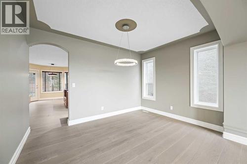 5619 Coach Hill Road Sw, Calgary, AB - Indoor Photo Showing Other Room