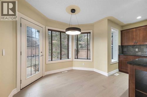 5619 Coach Hill Road Sw, Calgary, AB - Indoor