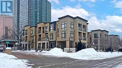 53 - 19 ELDORA AVENUE  Toronto, ON M2M 0B5