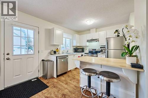 2366 Eversyde Avenue Sw, Calgary, AB - Indoor Photo Showing Kitchen