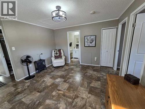 4916 49 Street, Botha, AB - Indoor Photo Showing Other Room