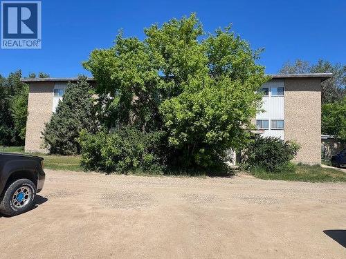 1009 1 Avenue, Wainwright, AB 