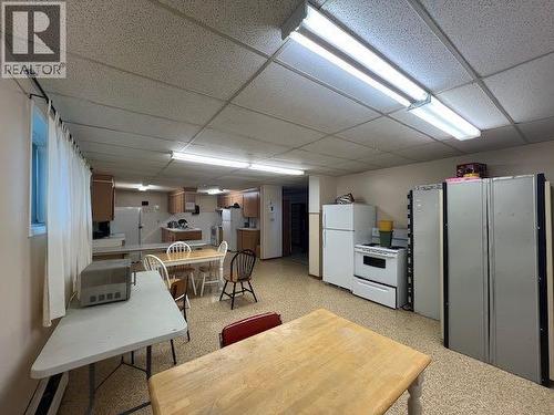 1009 1 Avenue, Wainwright, AB 