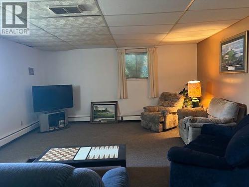 1009 1 Avenue, Wainwright, AB 