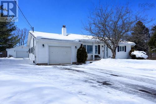 34 Riverbend Drive  Amherst, NS B4H 3Y1