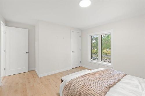 242 Kenaston Boulevard, Winnipeg, MB 