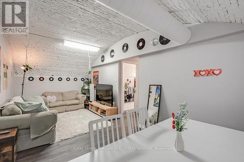 50 Sanders Boulevard, Hamilton, ON - Indoor