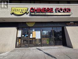 377 BURNHAMTHORPE ROAD E  Mississauga, ON L5A 3Y1