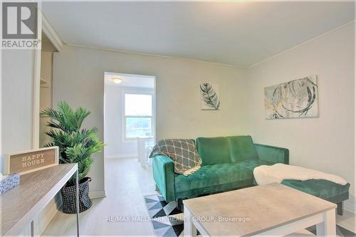 115 Carruthers Avenue, Ottawa, ON - Indoor