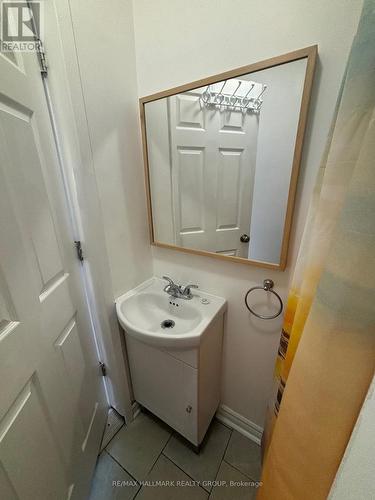 115 Carruthers Avenue, Ottawa, ON - Indoor Photo Showing Bathroom