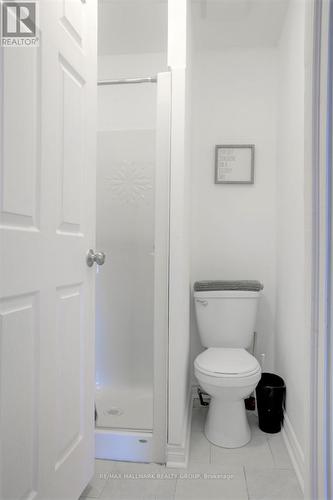 115 Carruthers Avenue, Ottawa, ON - Indoor Photo Showing Bathroom