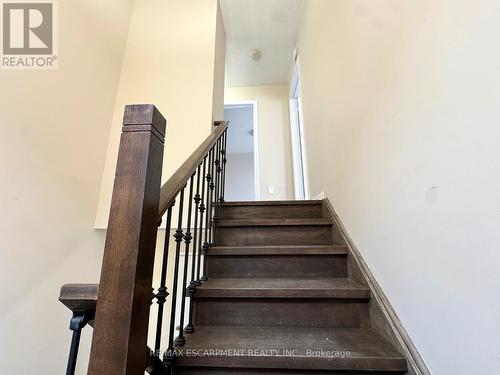 2218 Shadetree Avenue, Burlington, ON - Indoor Photo Showing Other Room