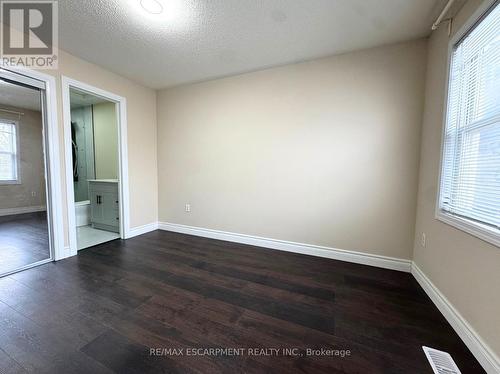 2218 Shadetree Avenue, Burlington, ON - Indoor Photo Showing Other Room