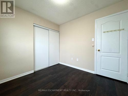 2218 Shadetree Avenue, Burlington, ON - Indoor Photo Showing Other Room